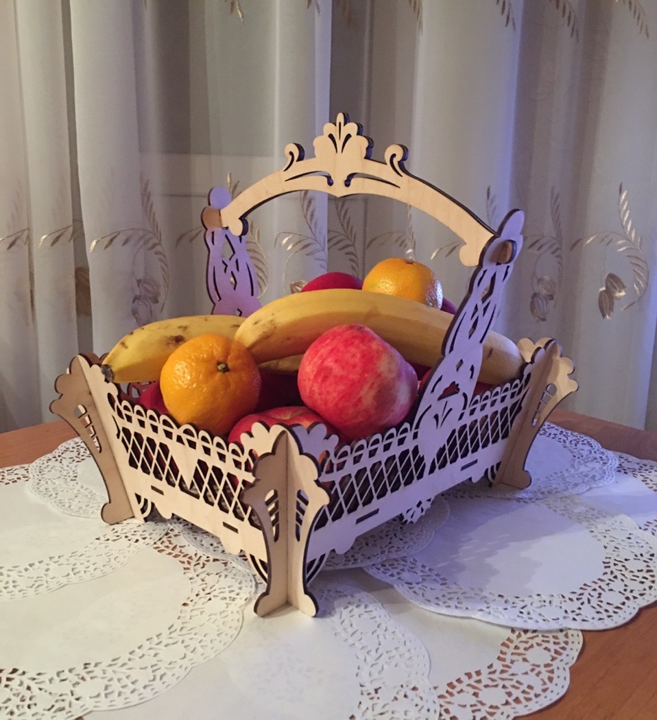 Лазерная резка деревянной декоративной корзины с фруктами