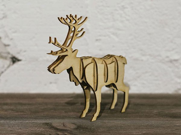 激光切割木制 3D 北方驯鹿